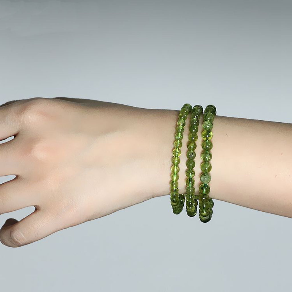 Energizing Peridot Crystal Bracelet -【Enhance Energy Aura & Relieves Anxiety】