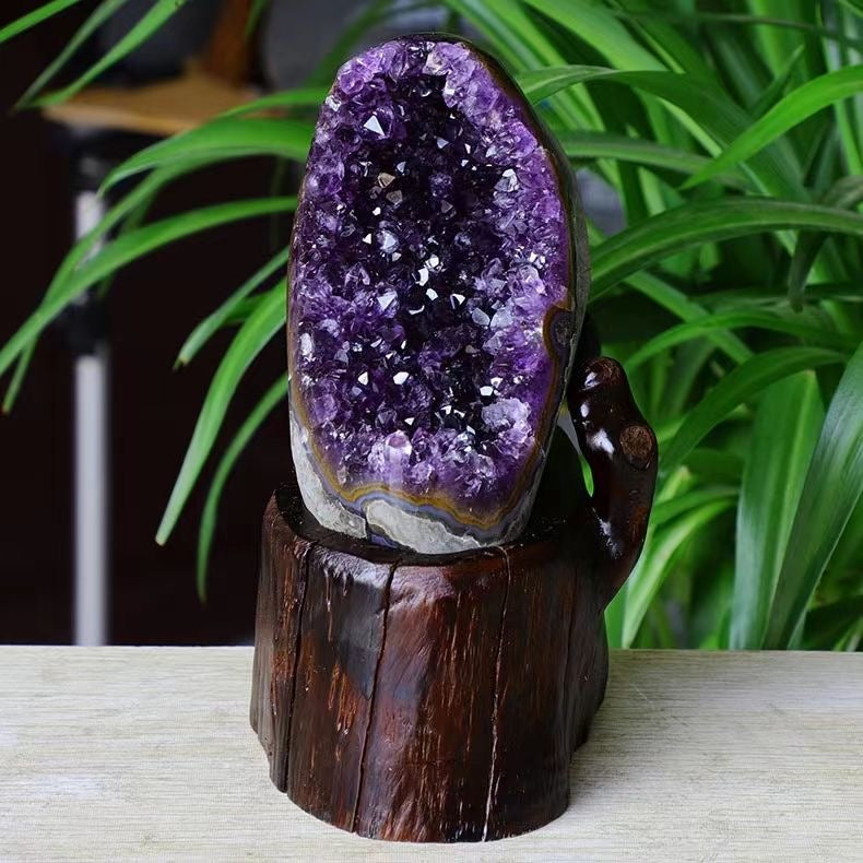 Amethyst Cave Feng Shui Wealth Attracting Ornaments -【Attracts Wealth & Empower Life】