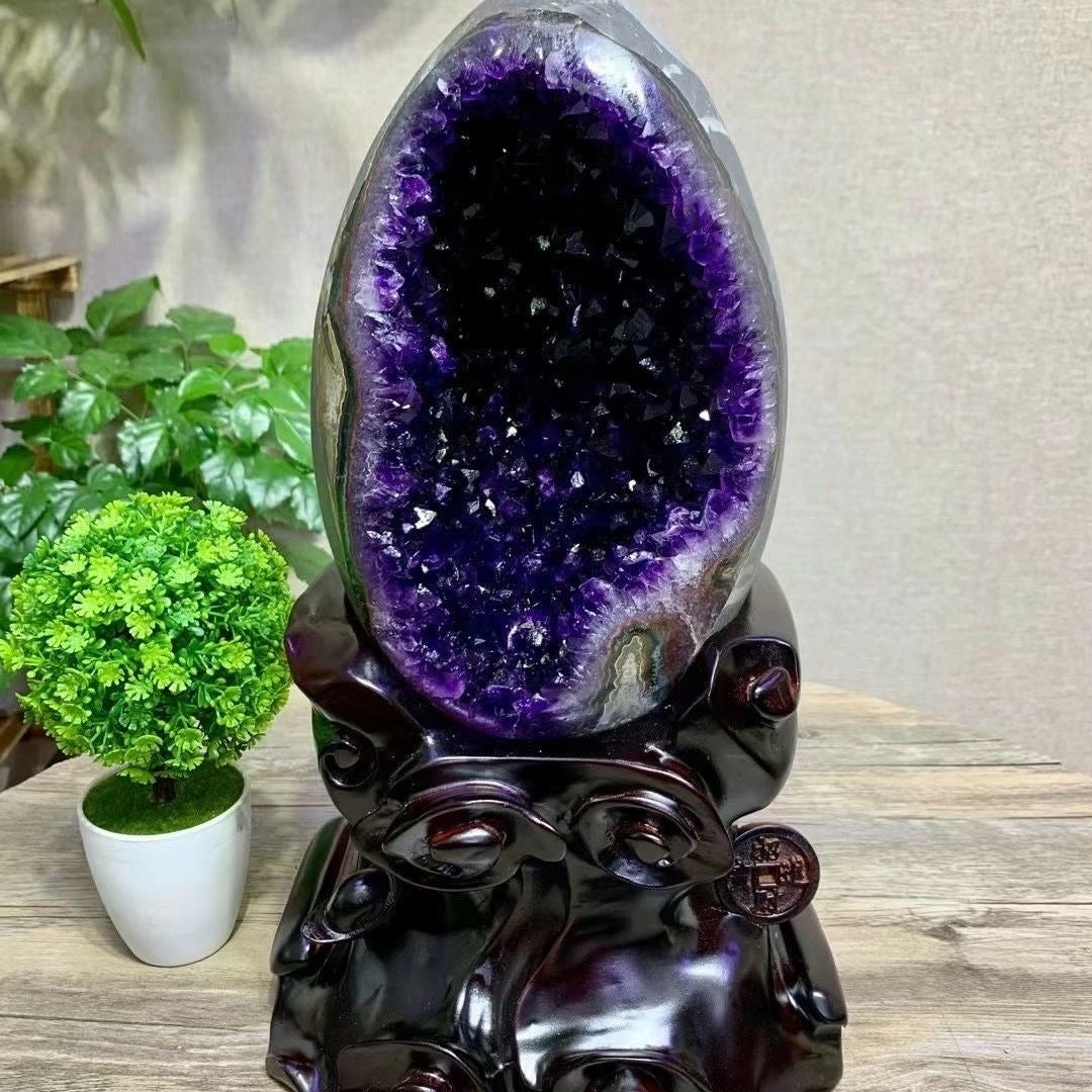 Amethyst Cave Feng Shui Wealth Attracting Ornaments -【Attracts Wealth & Empower Life】