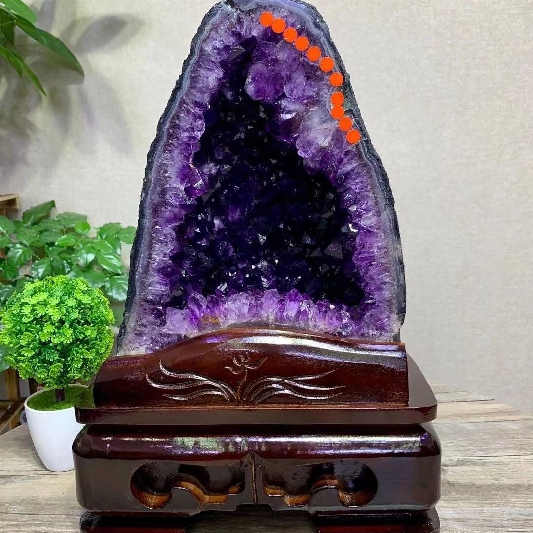 Amethyst Cave Feng Shui Wealth Attracting Ornaments -【Attracts Wealth & Empower Life】