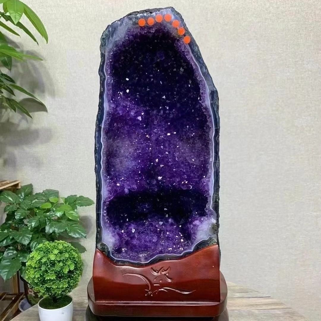 Amethyst Cave Feng Shui Wealth Attracting Ornaments -【Attracts Wealth & Empower Life】