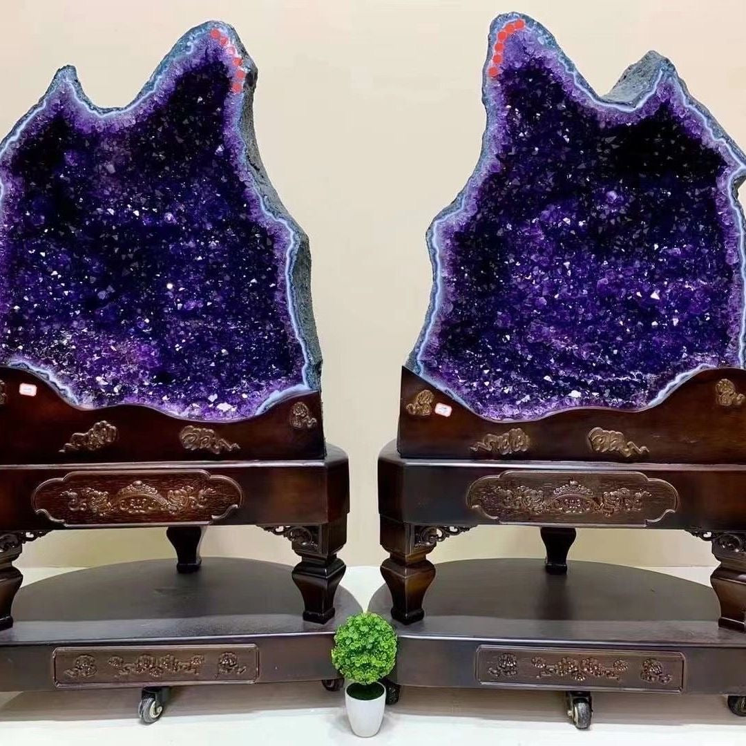 Amethyst Cave Feng Shui Wealth Attracting Ornaments -【Attracts Wealth & Empower Life】