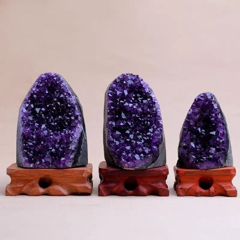 Amethyst Cave Feng Shui Wealth Attracting Ornaments -【Attracts Wealth & Empower Life】