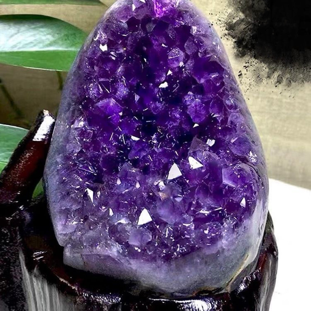 Amethyst Cave Feng Shui Wealth Attracting Ornaments -【Attracts Wealth & Empower Life】